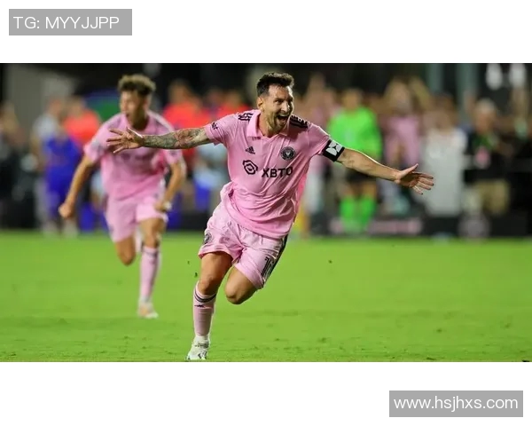 足球明星的左腿疤痕背后隐藏着怎样的故事与奋斗历程